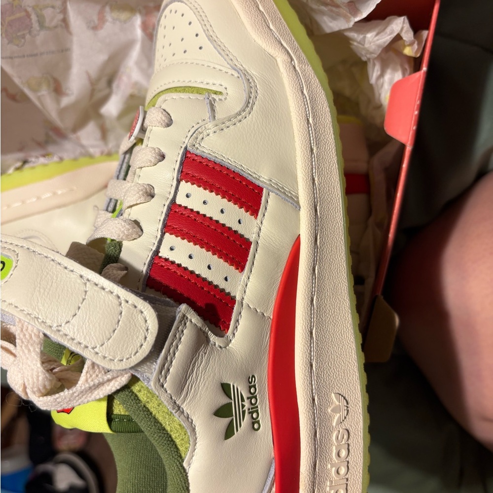 Adidas Forum Low- Grinch Sneakers - Picture 5 of 7
